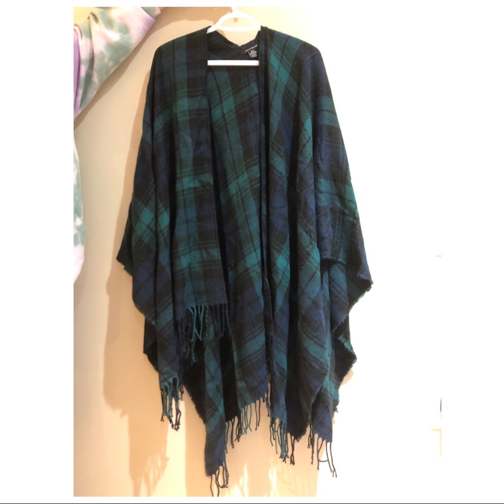 Revamped plaid pattern cardigan